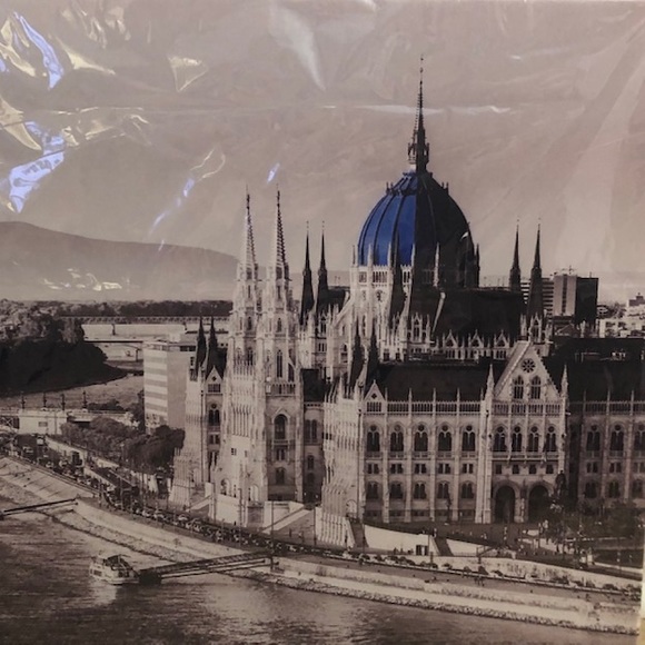Set of 4 Wrapped Canvas Wall Art City Landmarks New York Prague Hungary Germany - Picture 3 of 5